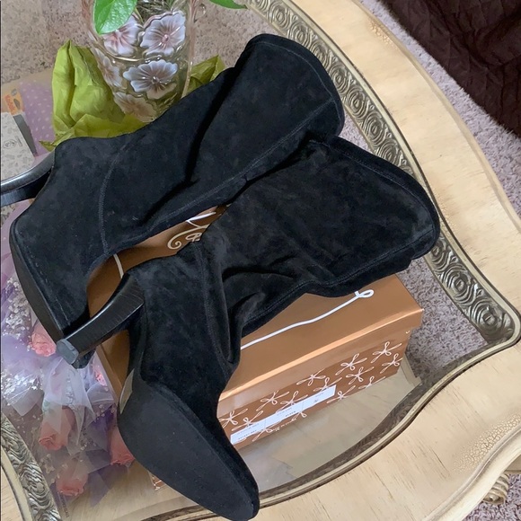 Hot in Hollywood suede convertible boots size 7M - Picture 2 of 5